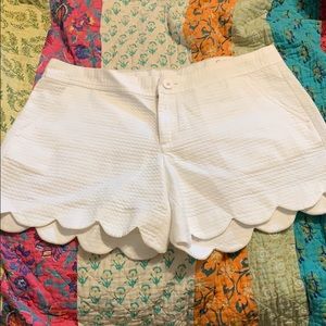 Lilly Pulitzer White Buttercup Shorts Size 6